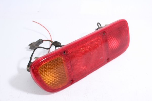 _Lampa tył lewa w zderzak Nissan Terrano II 1998