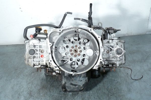Głowica lewa Subaru Outback BP 2005 2.5i EJ25