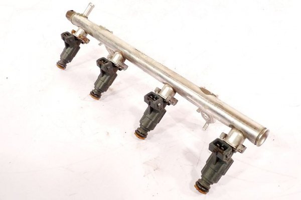 Listwa wtryskowa Mercedes A-klasa W168 1997-2004 1.6i