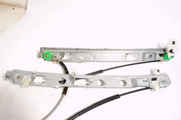 Podnośnik szyby przód lewy Renault Megane II 2002-2008 HB 5D + Kombi