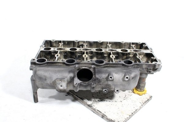 Wałki rozrządu pokrywa Chrysler Voyager GY 2000-2007 2.8CRD ENR