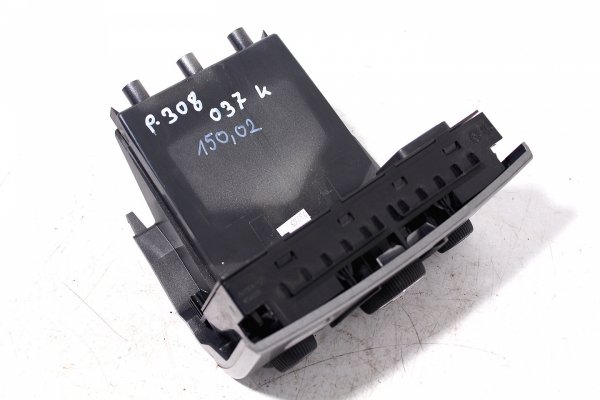 Panel klimatyzacji Peugeot 308 T7 2010 Hatchback 5-drzwi
