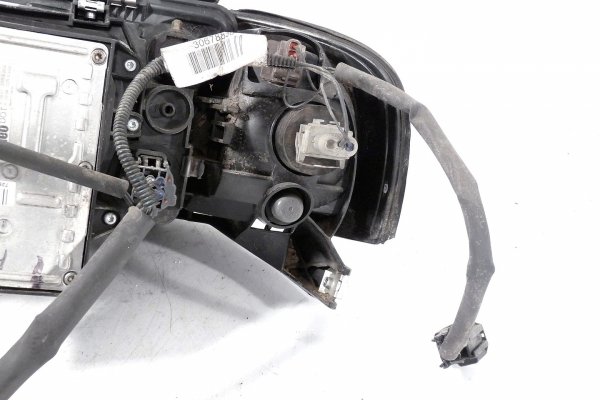_Reflektor prawy xenon Volvo S80 I LIFT 2003-2006