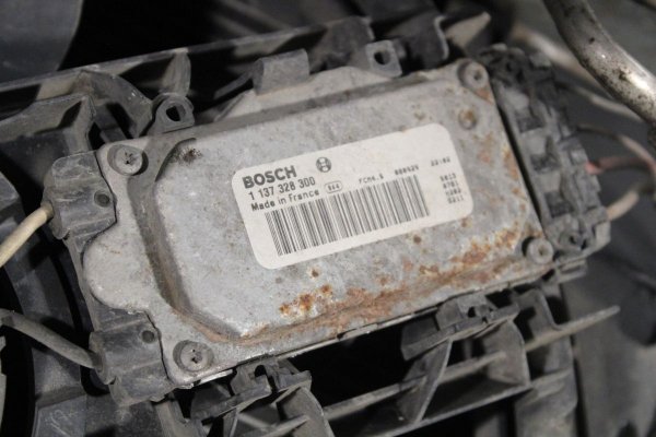 Chłodnica wody klimatyzacji intercooler wentylator Mercedes B-klasa W245 2008 2.0CDI