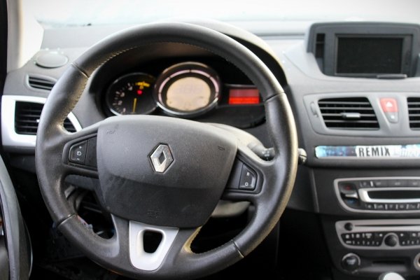 Belka zawieszenia tył Renault Megane III 2009 1.9DCI F9Q870 Kombi 