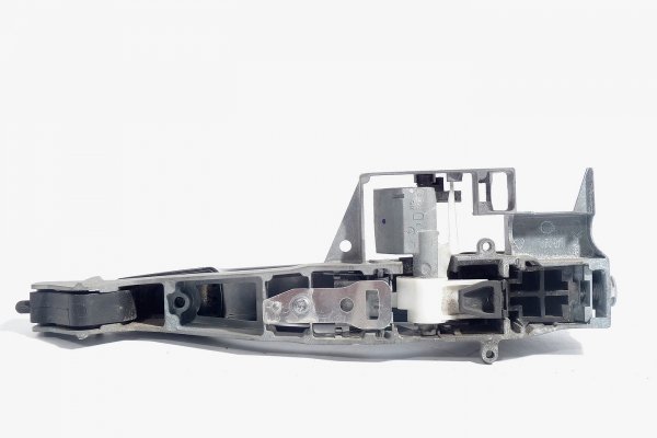 Klamka drzwi tył prawa Peugeot 3008 I Lift 2013 Crossover 5-drzwi (Kod lakieru: KTVD)