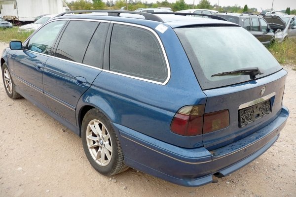BMW 5 530 E39 2002 3.0D M57 Kombi [A]