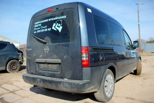 Fotel lewy kierowcy Opel Combo C 2010