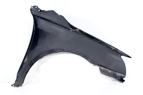 _Błotnik przód lewy Toyota Avensis T25 Lift 2006-2008