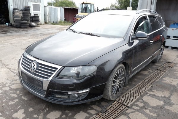 _Reflektor lewy + prawy bixenon komplet VW Passat B6 2007 Kombi 