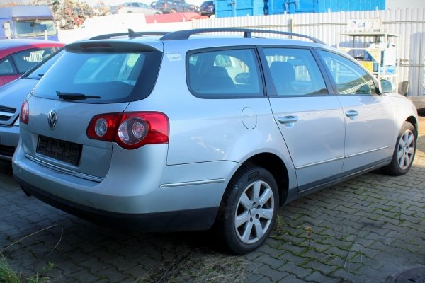 VW Passat B6 2010 2.0TDI CBAB Kombi [B]