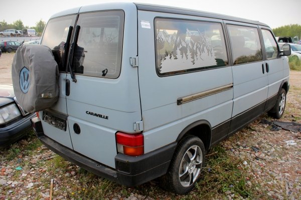 VW T4 Transporter Caravelle 1993 2.4D [B]