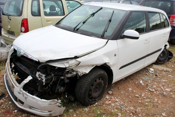 Zamek klapy bagażnika tył Skoda Fabia II 5J 2012 Kombi 