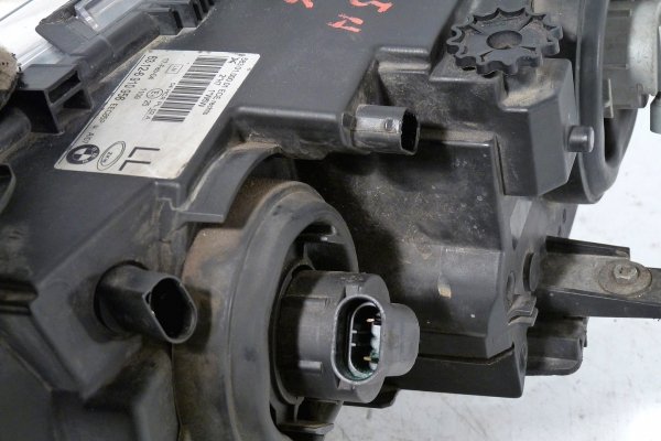 Reflektor prawy BMW 3 E46 2001-2005 lift 