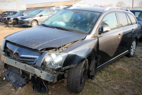Półoś przód lewa Toyota Avensis T25 Lift 2008 2.0D4D Kombi