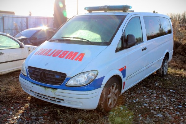 _Zamek klapy bagażnika tył Mercedes Vito W639 2006 Bus 