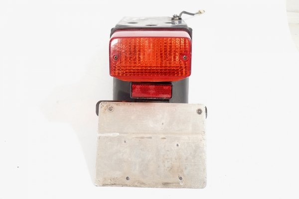 Lampa tył błotnik Yamaha SR250 2001 
