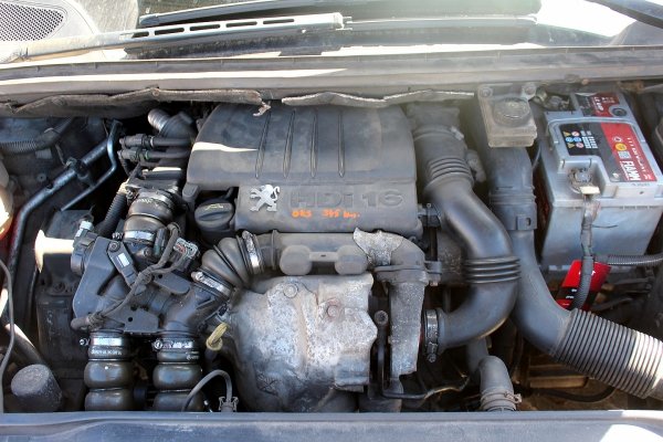 Peugeot 307 2007 1.6HDI 9HZ Hatchback 5-drzwi