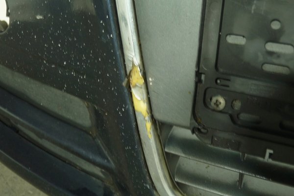 Zderzak przód Audi A4 B7 2006 Kombi (kod lakieru: LZ5A)