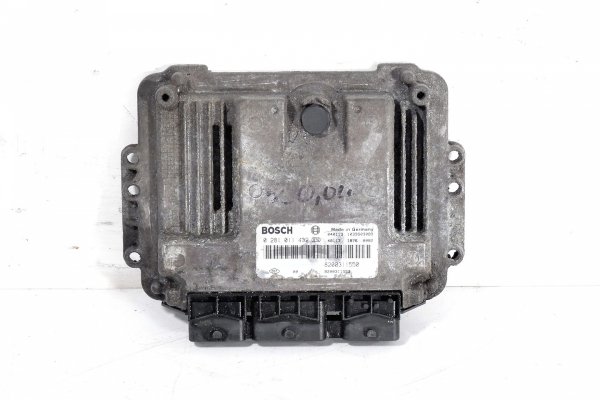 Komputer sterownik silnika Opel Movano A Lift 2004 2.5CDTI G9U754 Bus 