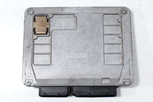 _Komputer sterownik silnika VW Polo 9N 1.2i 12V 03E906033L