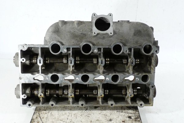 Wałki pokrywa rozrządu Chrysler Voyager GY 2000-2007 2.5CRD 
