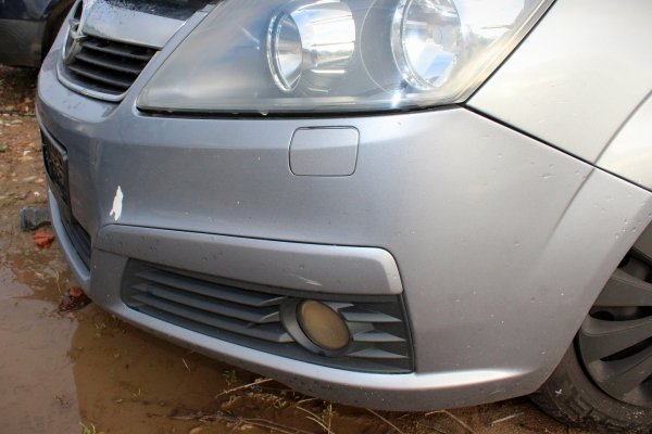 Zderzak przód Opel Zafira B 2007  Minivan (kod lakieru: 4AU)