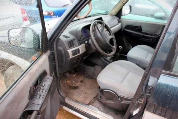 Klapa bagażnika tył Mitsubishi Pajero Pinin 2003
