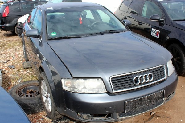 Drzwi przód prawe Audi A4 B6 Sedan (kod lakieru:LX72)