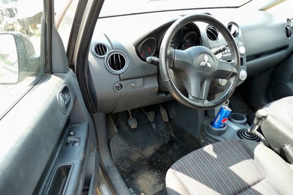 Mitsubishi Colt VI Z30 2007 1.3i 4A90 Hatchback 5-drzwi [A]