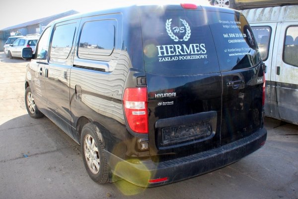 Lampka oświetlenia kabiny Hyundai H1 2009 2.5CRDI