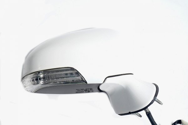 Lusterko prawe Toyota Avensis T27 2009 Sedan (kod lakieru: 040, 7-PIN)