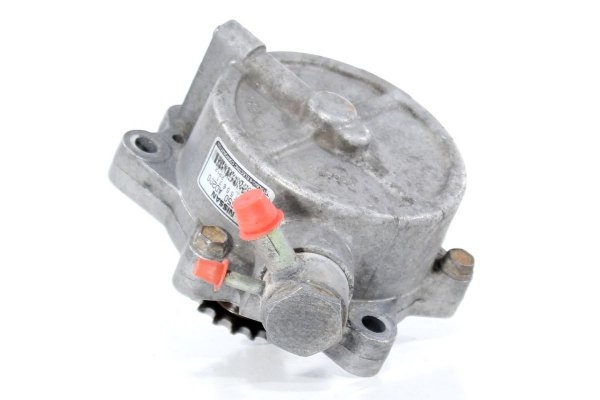 _Pompa wakum Nissan Almera N16 2000-2006 2.2DI