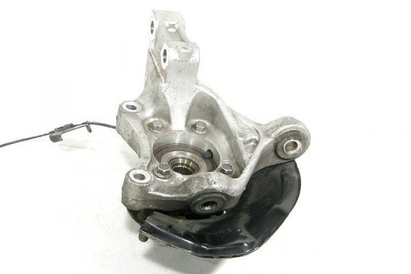 Zwrotnica przód prawa Lexus CT 200h 2010-2014 1.8