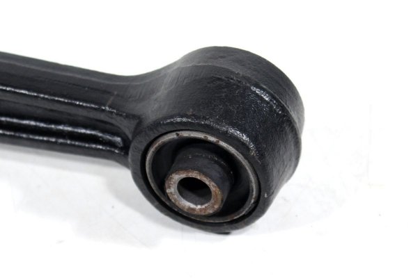 Wahacz przód dolny R=L Mitsubishi Galant EA0 1996-2004 2.0i 16V