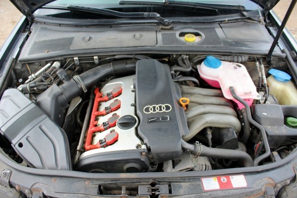 Audi A4 B6 2001 2.0i ALT Sedan [A]