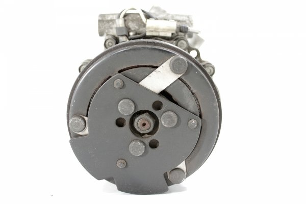 Sprężarka pompa klimatyzacji Renault Clio II 1998-2005 1.2i 16V