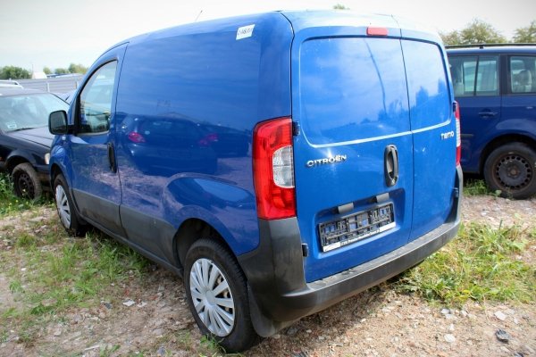 Lampka oświetlenia kabiny Citroen Nemo 2008 1.4HDI 8HS