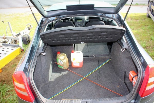 Podłokietnik Skoda Octavia II 1Z 2004 1.6FSI BLF Liftback