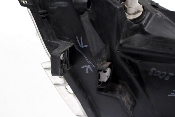 _Reflektor prawy Nissan Note E11 Lift 2009