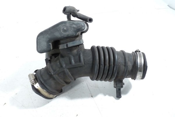 _Rura gumowa wąż przewód Nissan Almera N16 2005 1.5i