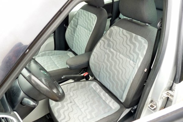 Drzwi tył prawe Skoda Roomster 5J 2007 (2006-2010) (kod lakieru: LF7T)