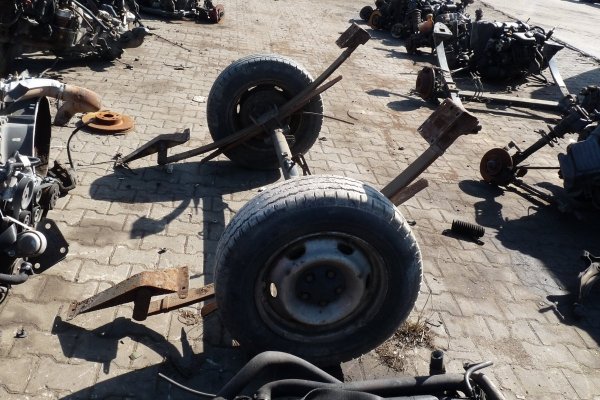 Resor tył lewy  Peugeot J5 1991 2.5TD (4-piórowy)