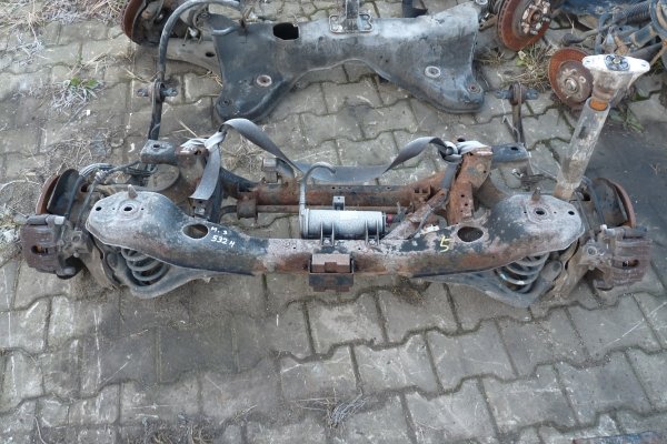 Ława sanki wózek zawieszenia tył Mazda 3 BK 2006 2.0i 16V Hatchback 5-drzwi 