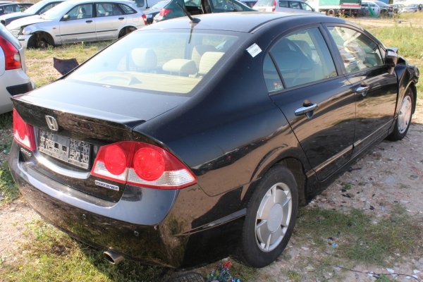 Klapka wlewu paliwa Honda Civic Hybrid VIII FD 2007 Sedan (Kod lakieru: B92PX)