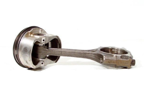 Tłok korbowód Mazda 3 BK 2003-2008 1.6 16V