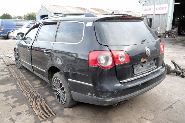 Schowek pasażera (czarny) VW Passat B6 2007 Kombi 