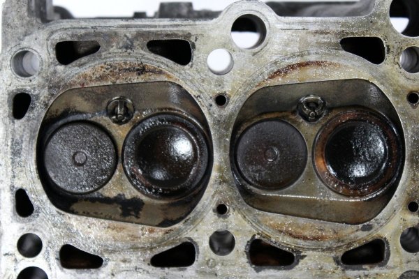 _Głowica VW Golf III 1H 1991-1997 2.0i 8V 2E