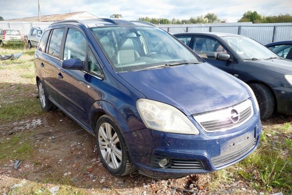 Zamek drzwi przód prawy Opel Zafira B 2006 Minivan