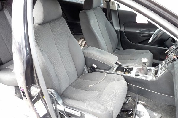 Podnośnik szyby przód prawy VW Passat B6 2007 Kombi 